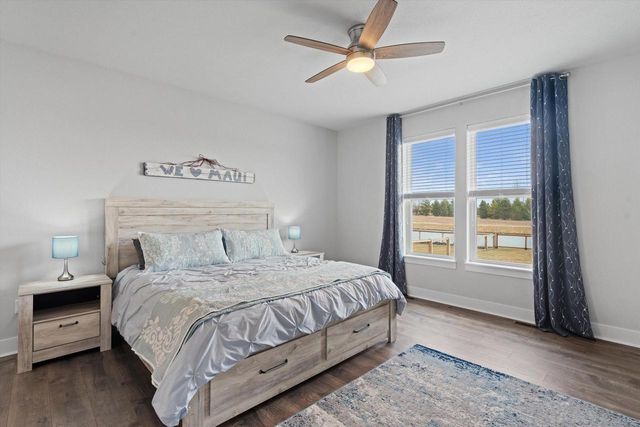 W218N16022 Tiger Lily DRIVE, Jackson, WI 53037