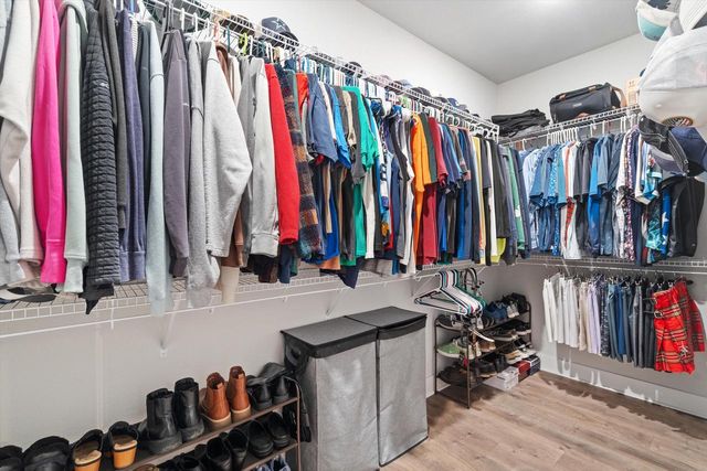 W218N16022 Tiger Lily DRIVE, Jackson, WI 53037