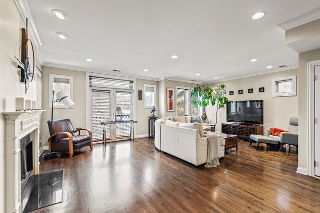 3635 N Wilton Avenue 3, Chicago, IL 60613