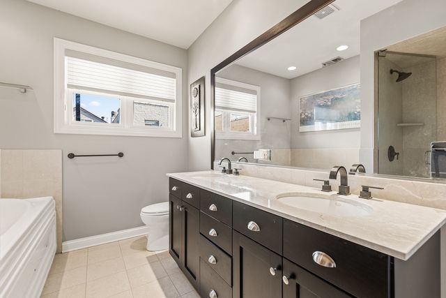 3635 N Wilton Avenue 3, Chicago, IL 60613