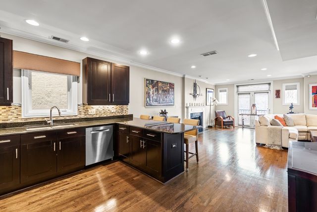 3635 N Wilton Avenue 3, Chicago, IL 60613