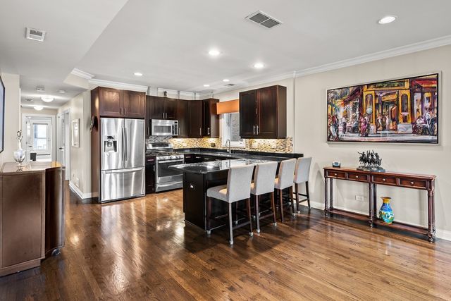 3635 N Wilton Avenue 3, Chicago, IL 60613