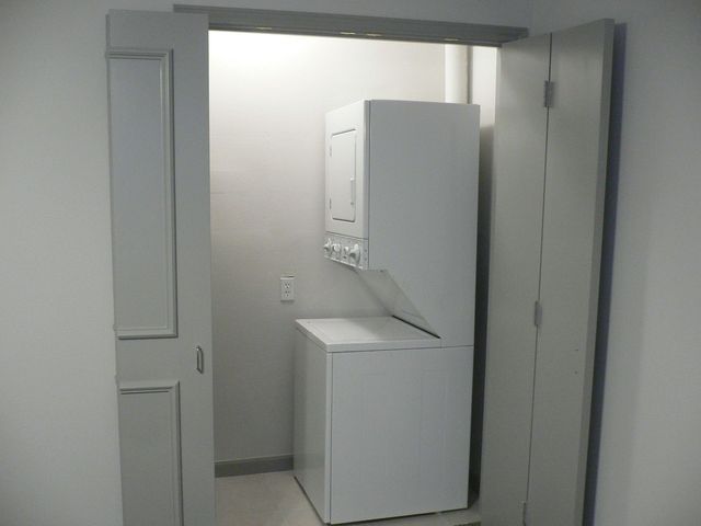 9820 Park Lane Place, Dallas, TX 75220