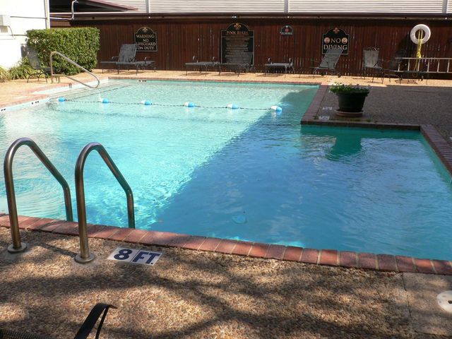 9820 Park Lane Place, Dallas, TX 75220