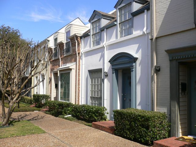 9820 Park Lane Place, Dallas, TX 75220