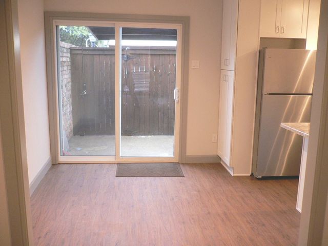 9820 Park Lane Place, Dallas, TX 75220