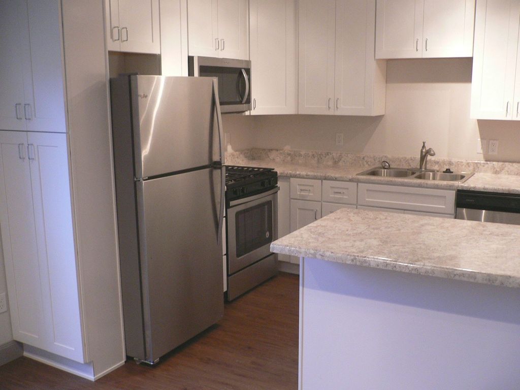 9820 Park Lane Place, Dallas, TX 75220