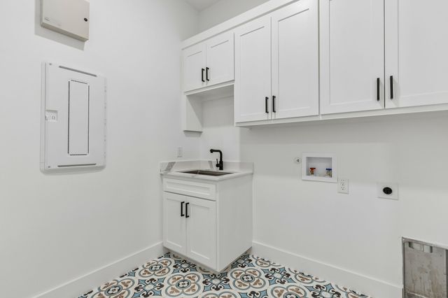 312 CARRINGTON Drive, Argyle, TX 76226