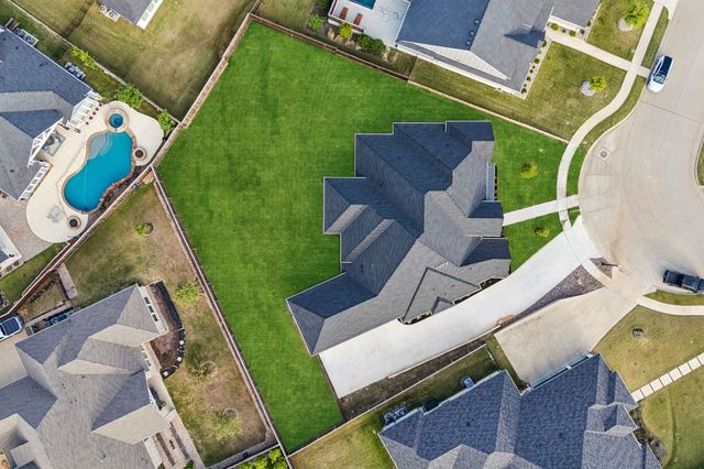 312 CARRINGTON Drive, Argyle, TX 76226