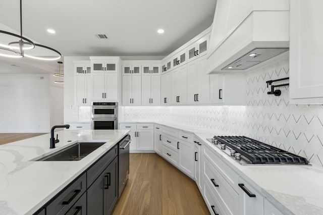 312 CARRINGTON Drive, Argyle, TX 76226