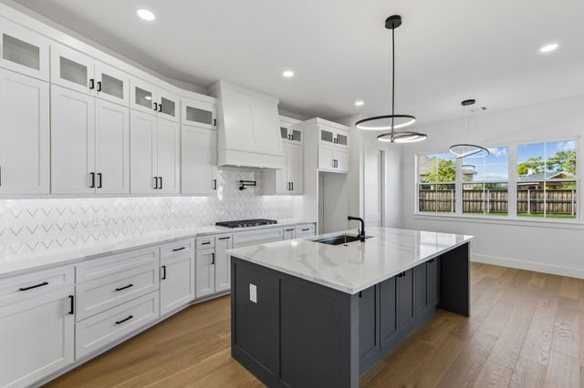 312 CARRINGTON Drive, Argyle, TX 76226