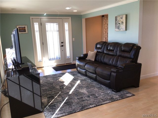 731 Ransom Road, Lancaster, NY 14086