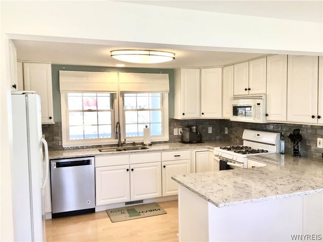 731 Ransom Road, Lancaster, NY 14086