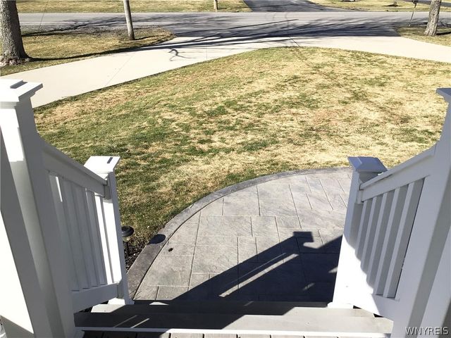 731 Ransom Road, Lancaster, NY 14086