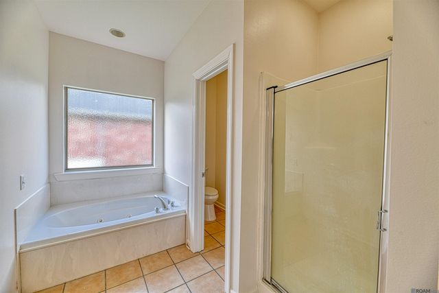 289 Melissa Dr, Port Allen, LA 70767