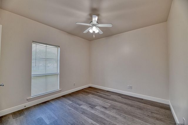 289 Melissa Dr, Port Allen, LA 70767