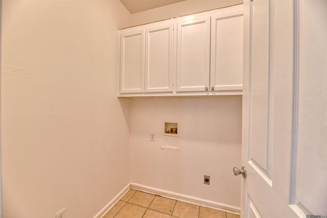 289 Melissa Dr, Port Allen, LA 70767