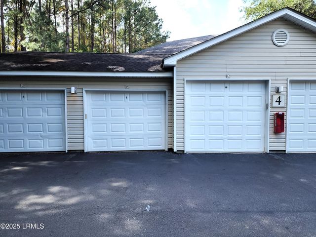 50 Pebble Beach Cv Apt H113, Bluffton, SC 29910