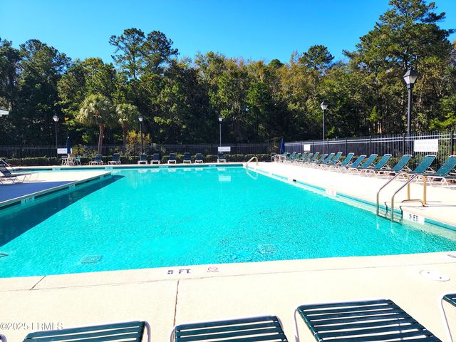 50 Pebble Beach Cv Apt H113, Bluffton, SC 29910