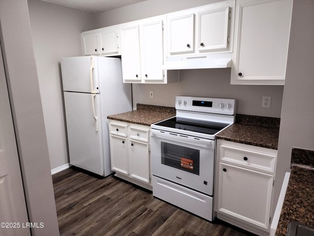 50 Pebble Beach Cv Apt H113, Bluffton, SC 29910