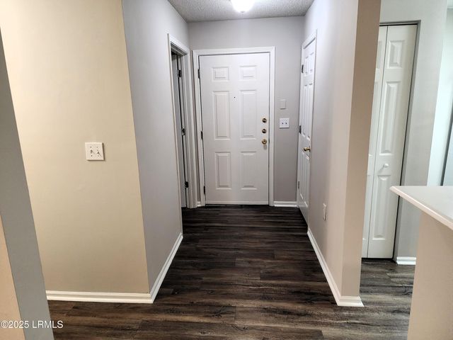 50 Pebble Beach Cv Apt H113, Bluffton, SC 29910