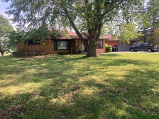 42469 N Green Bay Road, Zion, IL 60099
