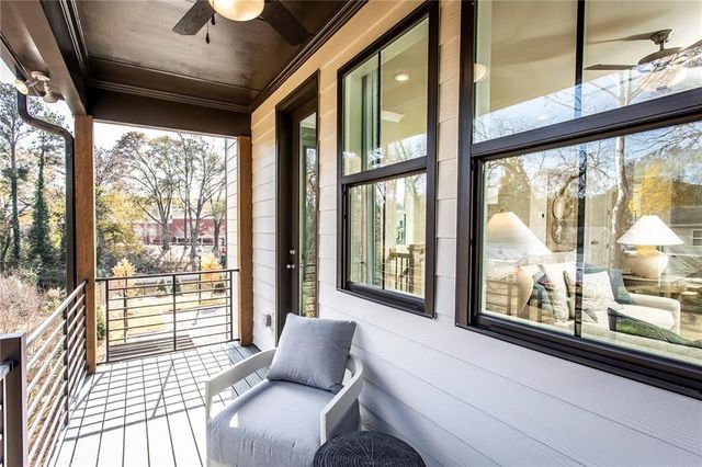 121 Bridgecrest Road, Roswell, GA 30075