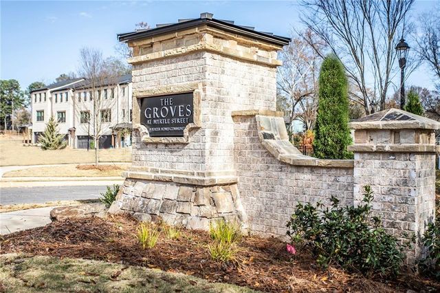 121 Bridgecrest Road, Roswell, GA 30075