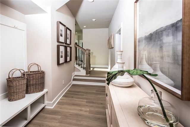 121 Bridgecrest Road, Roswell, GA 30075