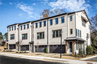 121 Bridgecrest Road, Roswell, GA 30075