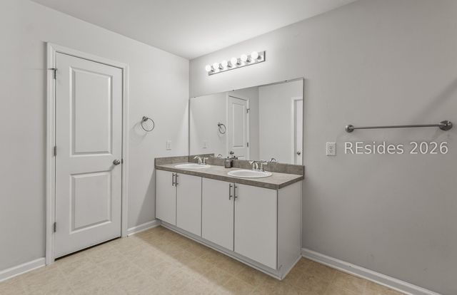 56 Holly Hall Rd, Beaufort, SC 29907