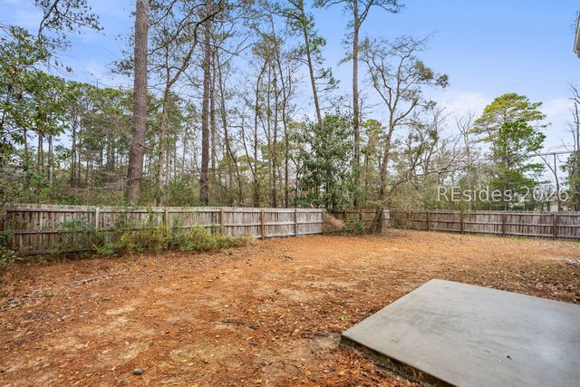 56 Holly Hall Rd, Beaufort, SC 29907