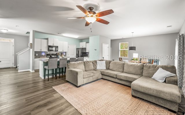 56 Holly Hall Rd, Beaufort, SC 29907