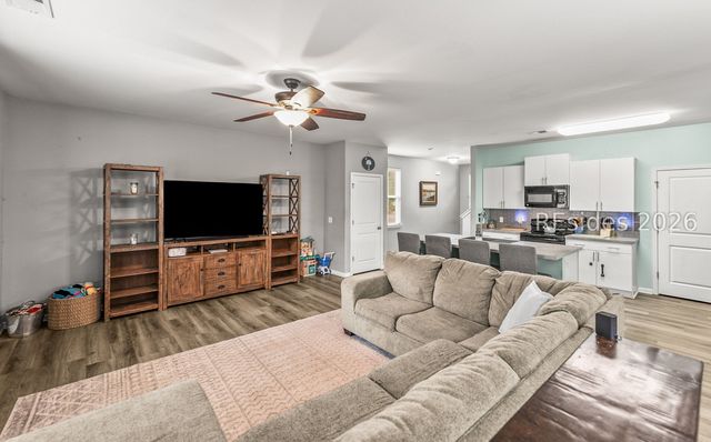 56 Holly Hall Rd, Beaufort, SC 29907