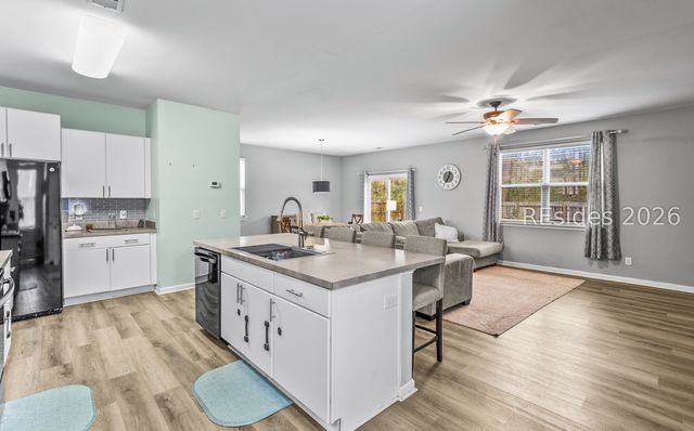 56 Holly Hall Rd, Beaufort, SC 29907