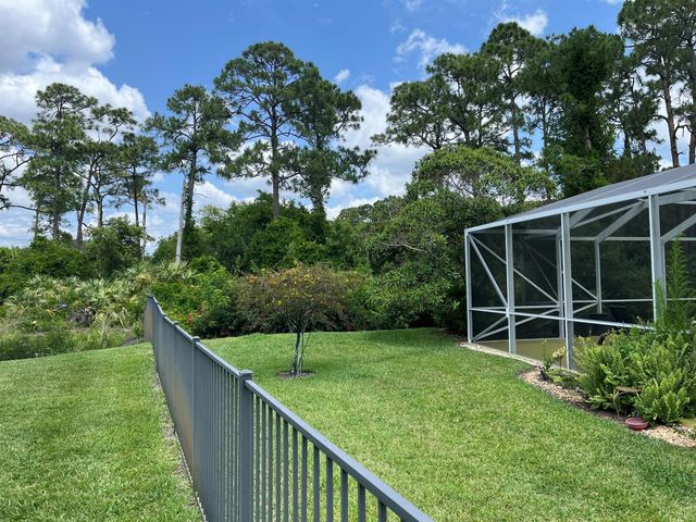 7633 Fieldstone Ranch Square, Vero Beach, FL 32967