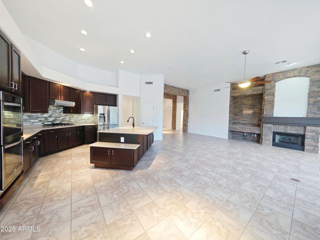 15001 S 5TH Avenue, Phoenix, AZ 85045