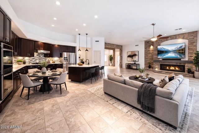 15001 S 5TH Avenue, Phoenix, AZ 85045