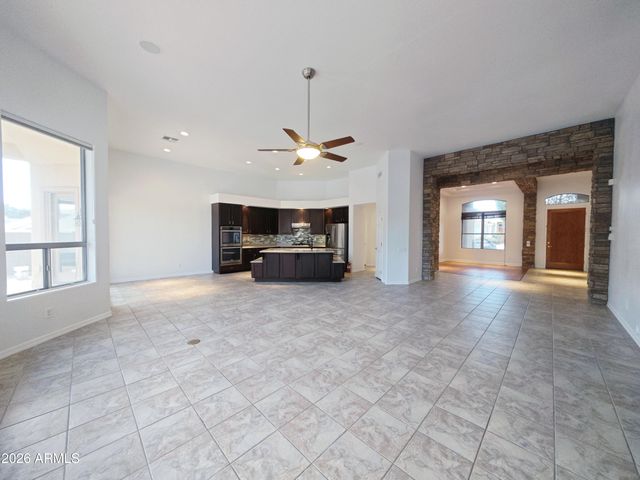 15001 S 5TH Avenue, Phoenix, AZ 85045