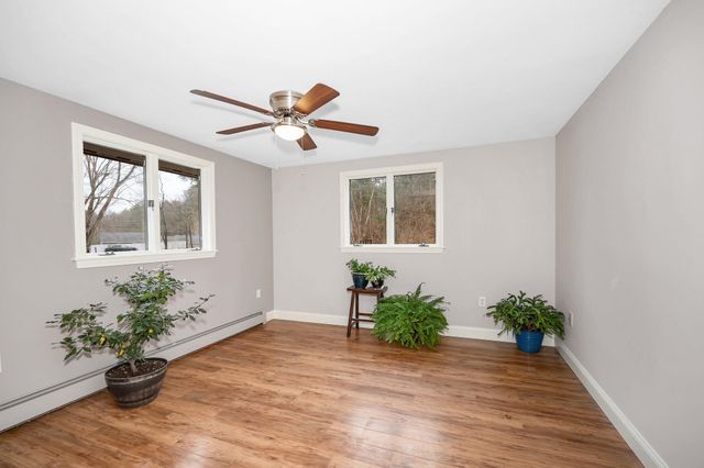 117 Stage Road, Hampstead, NH 03841