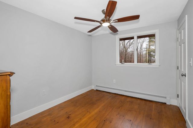 117 Stage Road, Hampstead, NH 03841