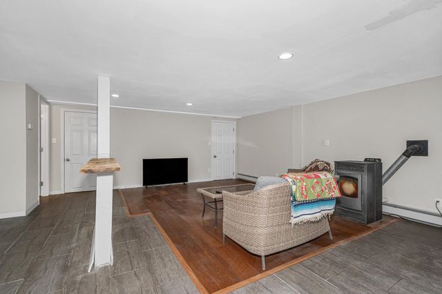 117 Stage Road, Hampstead, NH 03841