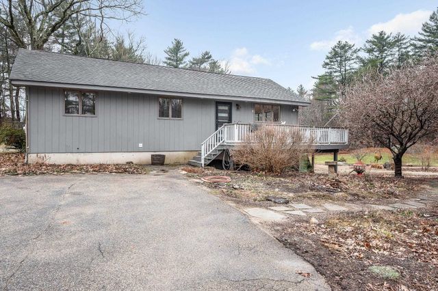 117 Stage Road, Hampstead, NH 03841