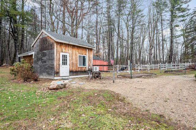 117 Stage Road, Hampstead, NH 03841