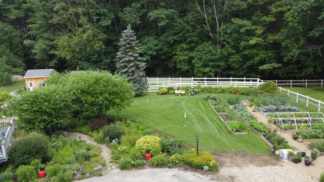 117 Stage Road, Hampstead, NH 03841