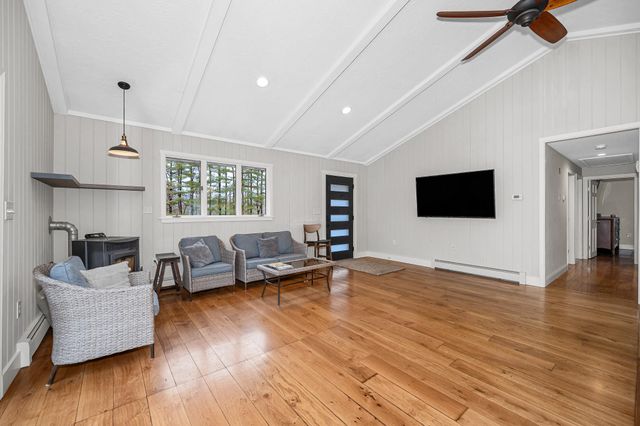 117 Stage Road, Hampstead, NH 03841