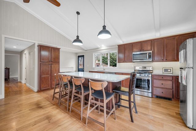 117 Stage Road, Hampstead, NH 03841