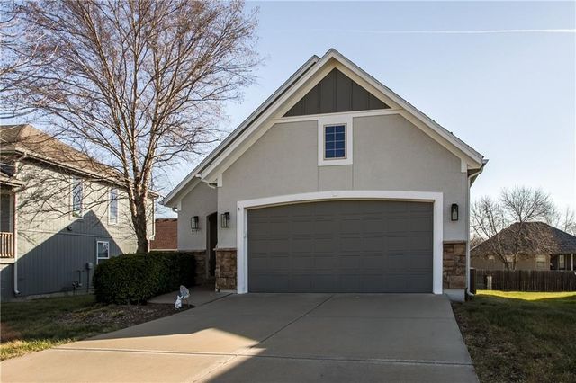 21723 Massa Circle, Peculiar, MO 64078