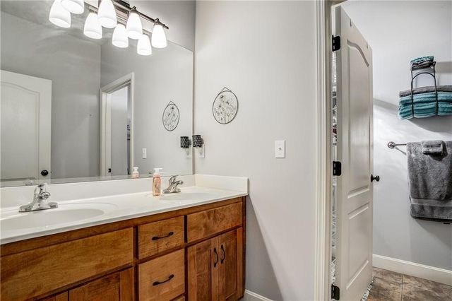 21723 Massa Circle, Peculiar, MO 64078