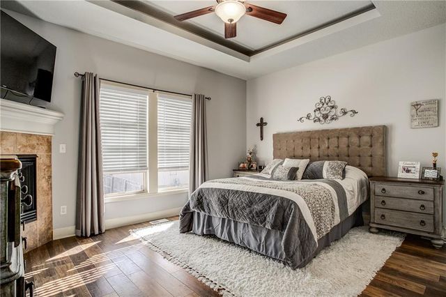 21723 Massa Circle, Peculiar, MO 64078